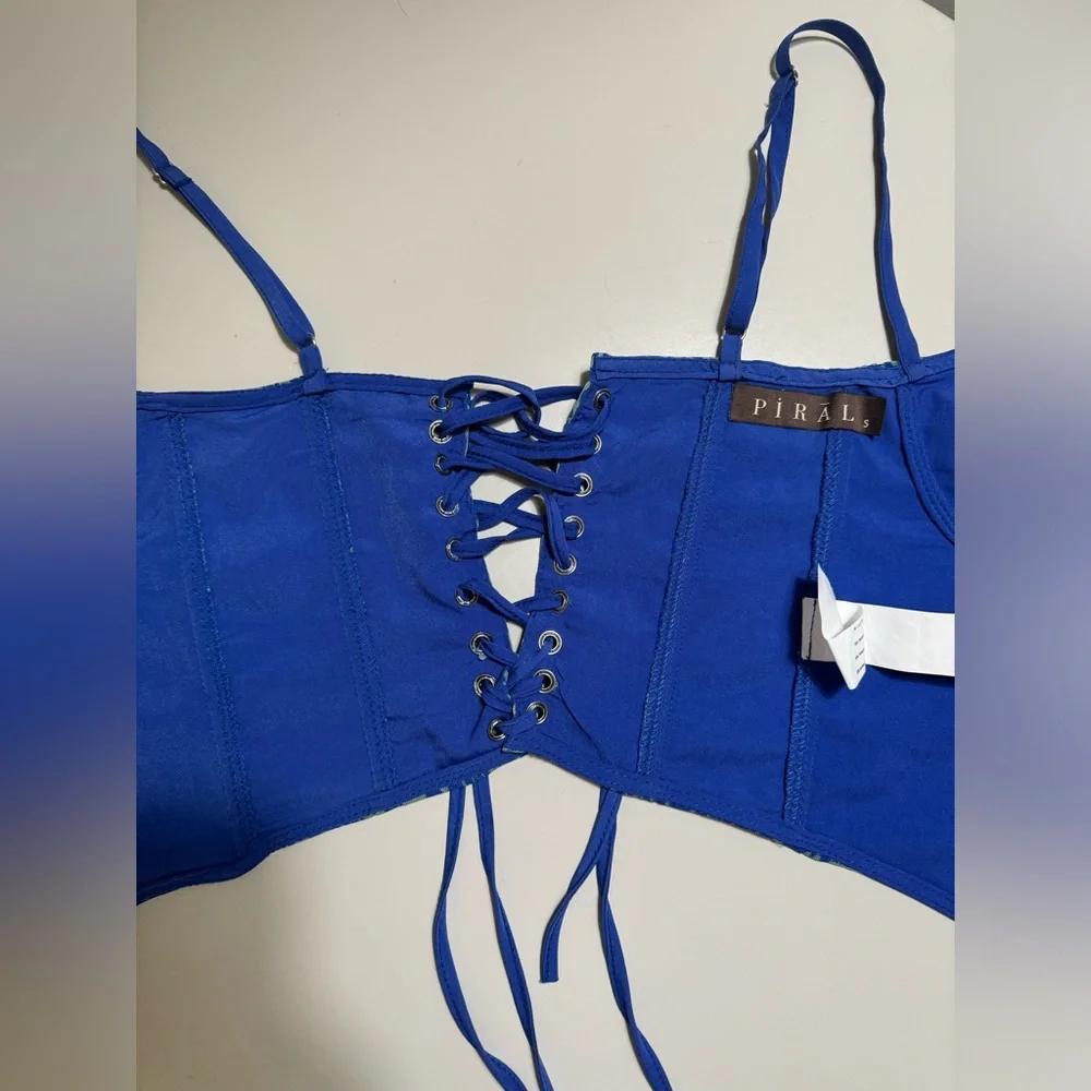 Blue top - Picture 5 of 7